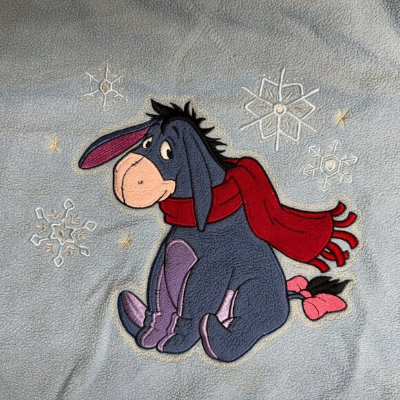 Disney Eeyore Fleece Sweatshirt XL Light Blue Winter Snowflakes Design Vintage - Picture 4 of 5